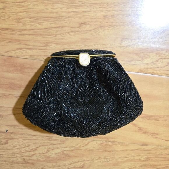 Vintage La Regale Beaded purse with gold hardware - Picture 1 of 16